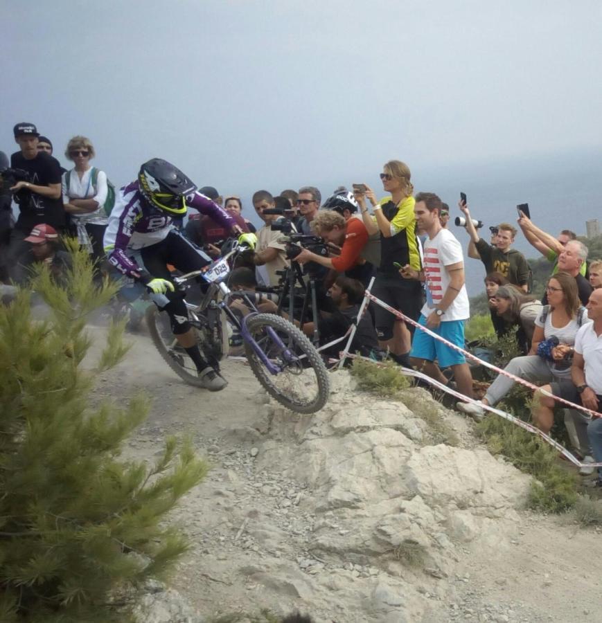 La Vie Est Belle * Finale Ligure